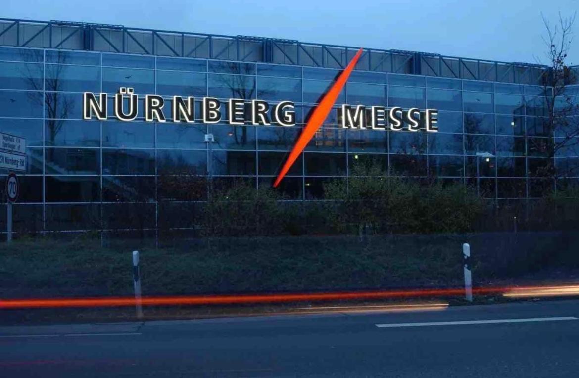 Komplette Wohnung In Wendelstein Bei Nuernberg - Messenaehe Ngoại thất bức ảnh